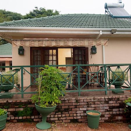 12 Fleetwood Bed & Breakfast Harare Eksteriør bilde